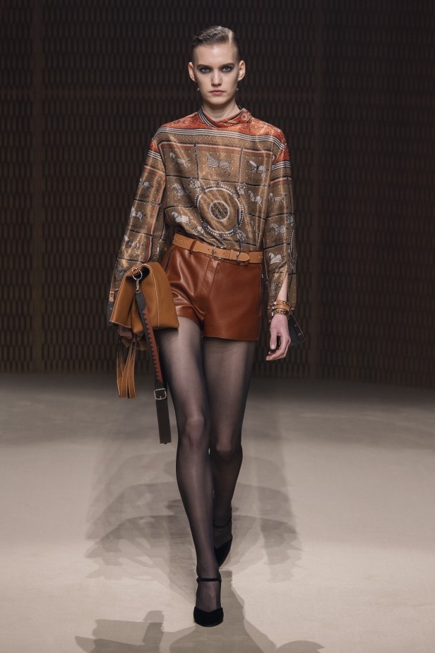 عرض Hermès لخريف وشتاء 2019 في باريس 