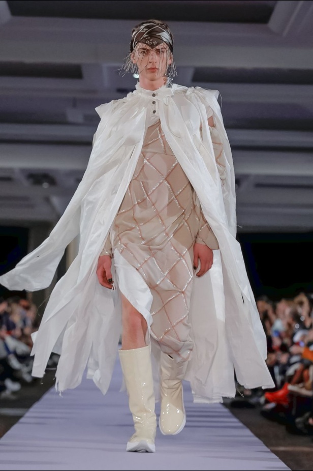 عرض أزياء Vivienne Westwood لخريف وشتاء 2019