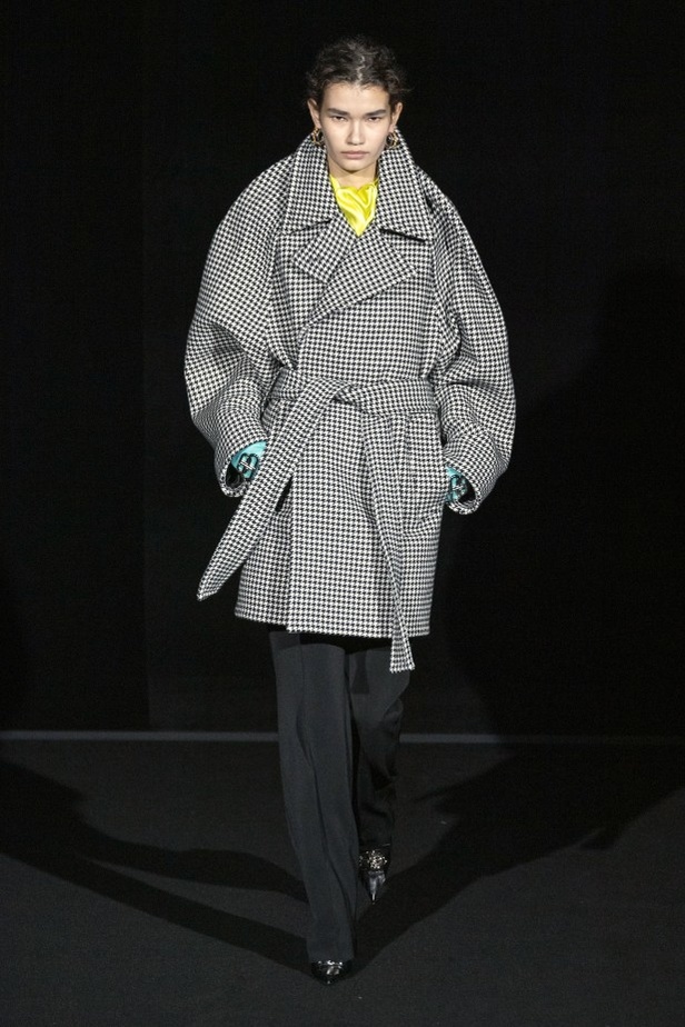 عرض Balenciaga لخريف 2019