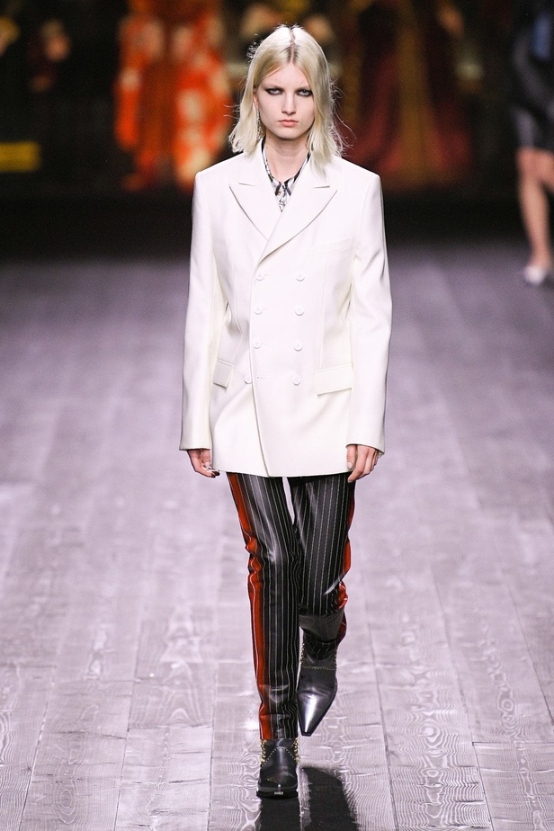 عرض مجموعة Louis Vuitton لموسم خريف وشتاء 2020