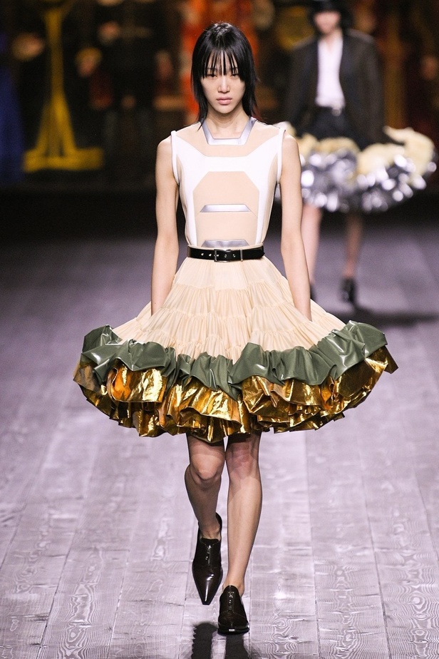 عرض مجموعة Louis Vuitton لموسم خريف وشتاء 2020