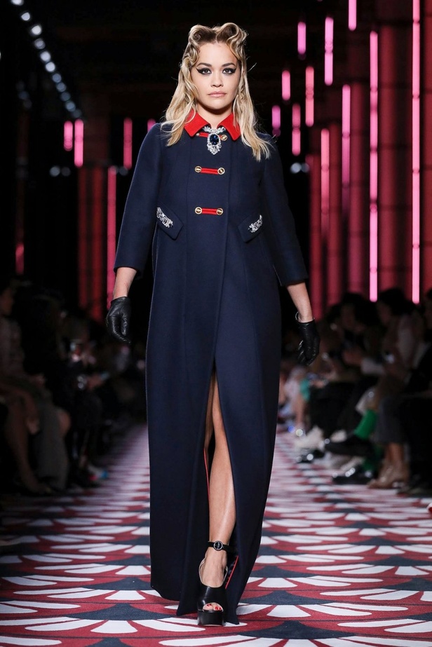 عرض أزياء دار Miu Miu لخريف وشتاء 2020-2021