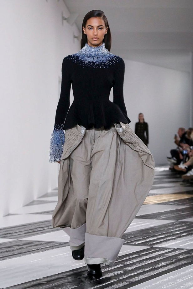 عرض مجموعة LOEWE لموسم خريف وشتاء 2020