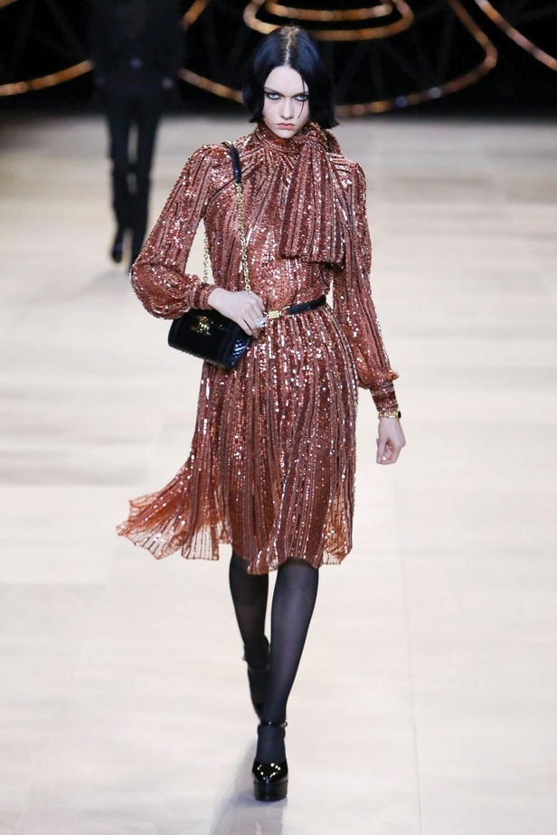 مجموعة الازياء الفاخرة من CELINE لخريف وشتاء 2020-2021