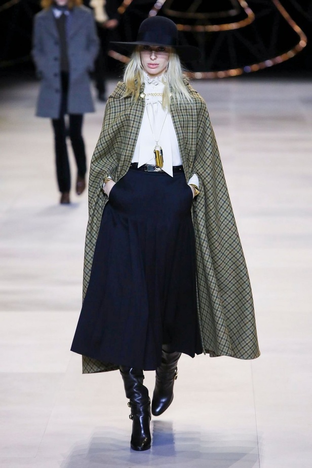 مجموعة الازياء الفاخرة من CELINE لخريف وشتاء 2020-2021