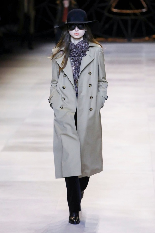 مجموعة الازياء الفاخرة من CELINE لخريف وشتاء 2020-2021