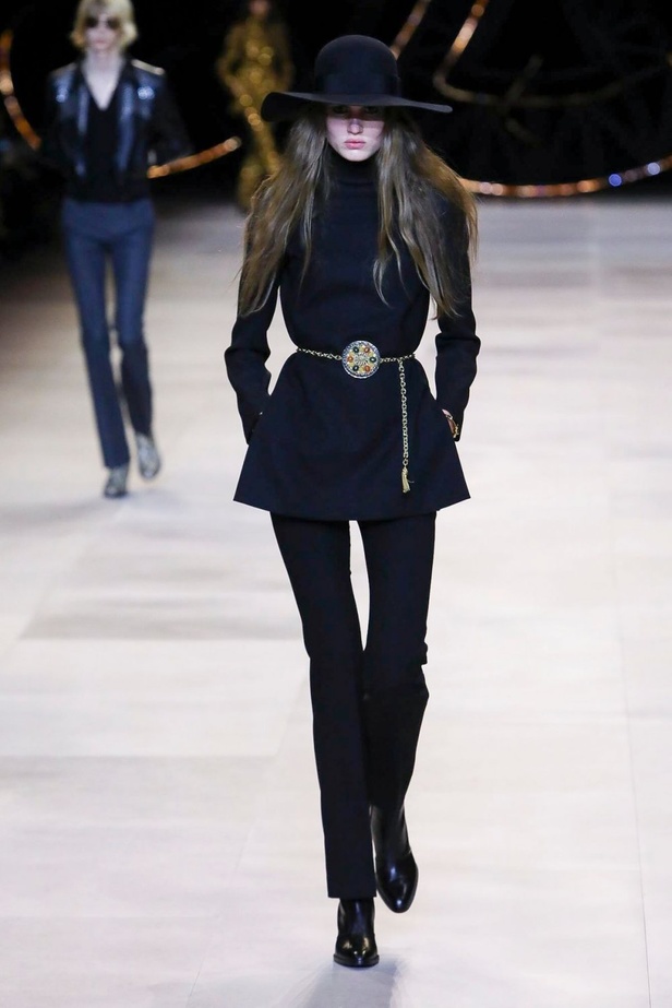 مجموعة الازياء الفاخرة من CELINE لخريف وشتاء 2020-2021