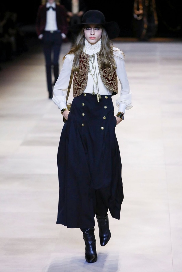 مجموعة الازياء الفاخرة من CELINE لخريف وشتاء 2020-2021