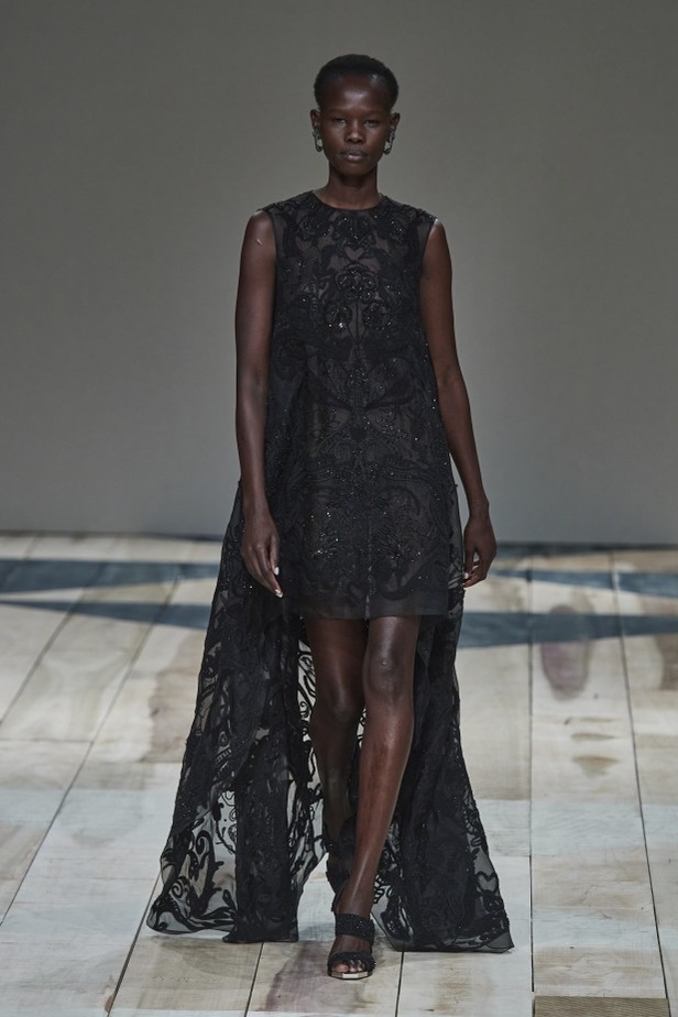 مجموعة ألكسندر ماكوين لخريف وشتاء 2020-2021