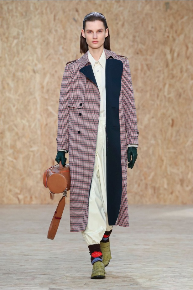 مجموعة الازياء الجاهزة من LACOSTE لخريف وشتاء 2021