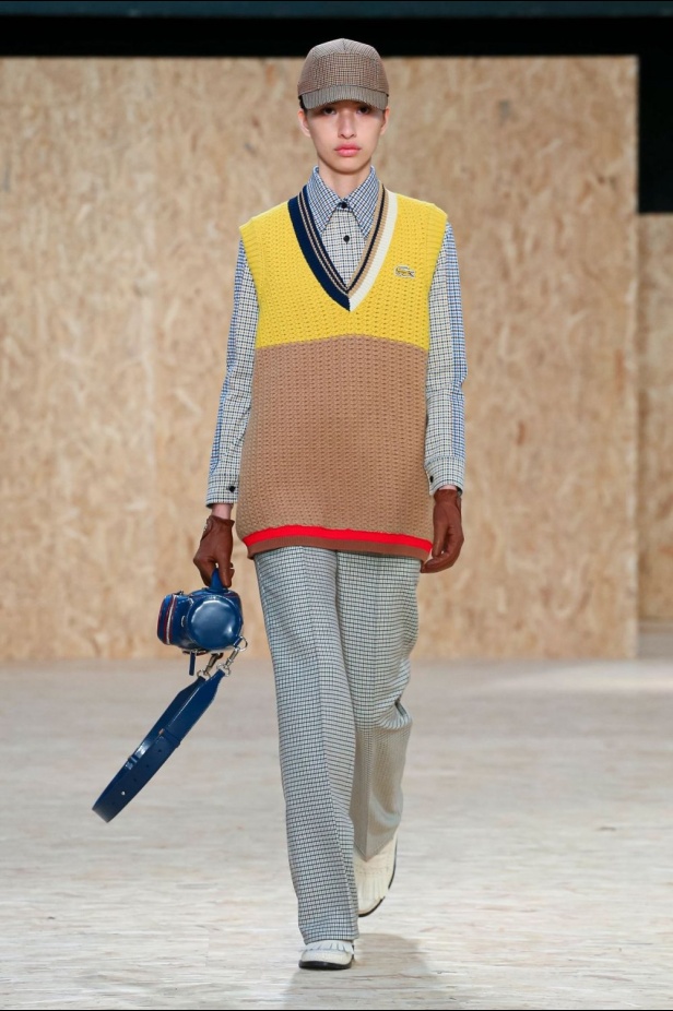 مجموعة الازياء الجاهزة من LACOSTE لخريف وشتاء 2021