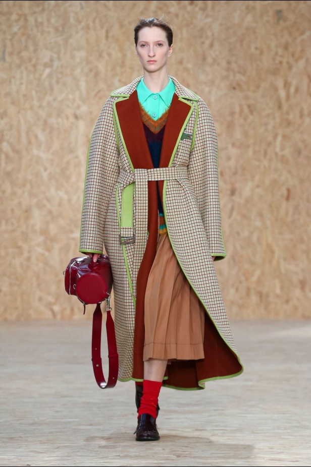 مجموعة الازياء الجاهزة من LACOSTE لخريف وشتاء 2021