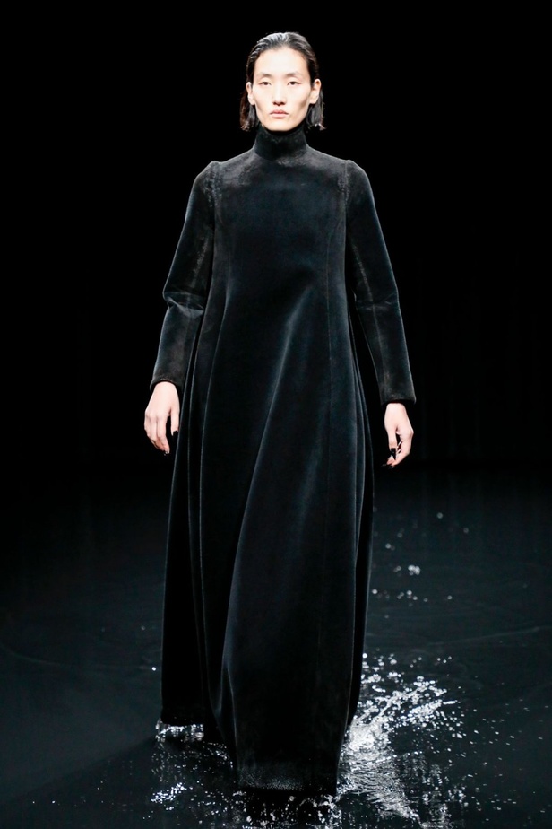 عرض ازياء Balenciaga لخريف وشتاء 2020-2021