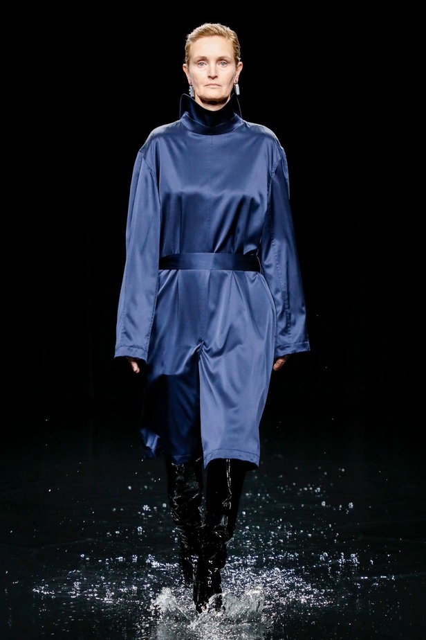 عرض ازياء Balenciaga لخريف وشتاء 2020-2021