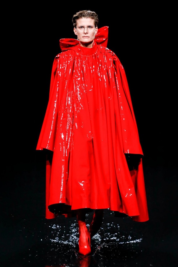 عرض ازياء Balenciaga لخريف وشتاء 2020-2021
