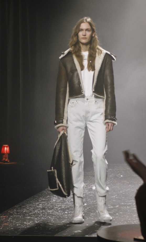 عرض ازياء مجموعة Maison Margiela لموسم خريف وشتاء 2021 من اسبوع الموضة في ميلانو