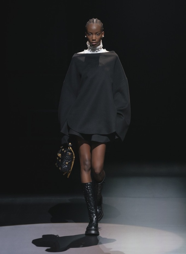 ماهي رسالة مجموعة آكت من VALENTINO لمدينة ميلانو؟