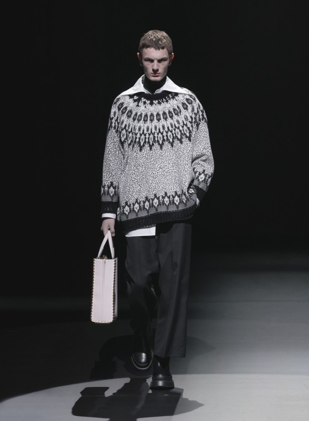 ماهي رسالة مجموعة آكت من VALENTINO لمدينة ميلانو؟