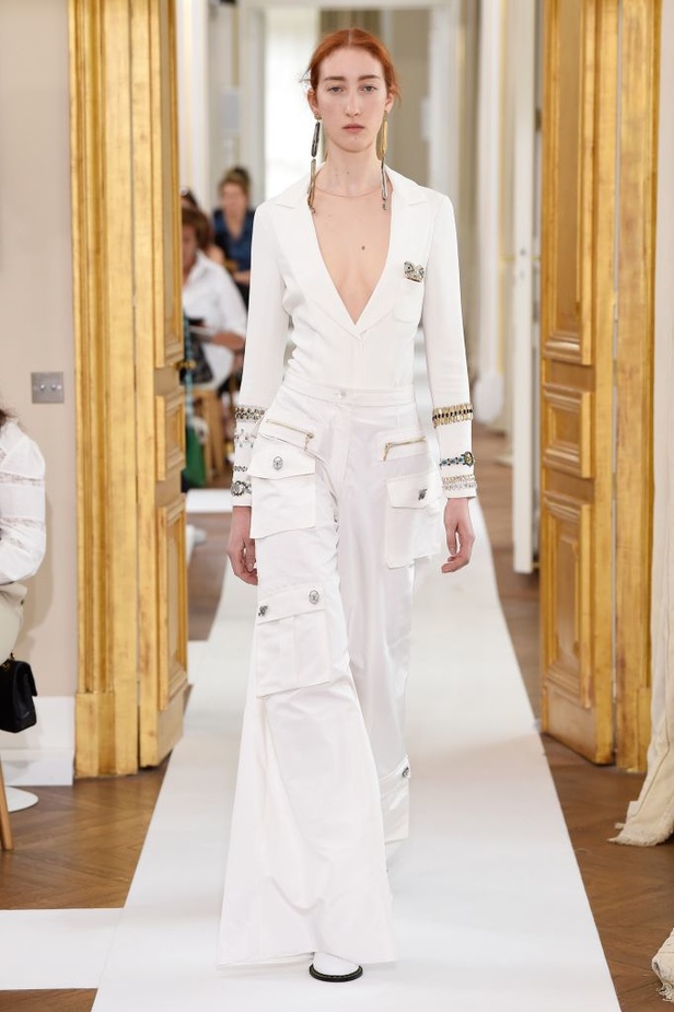 عرض Schiaparelli للأزياء الراقية لخريف وشتاء ٢٠١٨ !