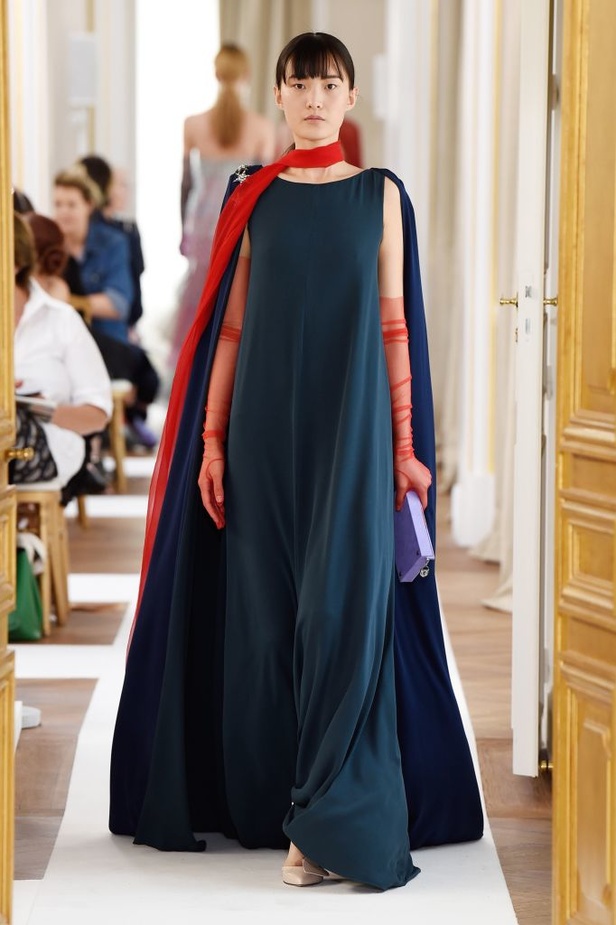 عرض Schiaparelli للأزياء الراقية لخريف وشتاء ٢٠١٨ !