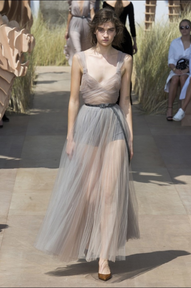 مجموعة ديور للهوت كوتور لموسم خريف وشتاء 2018