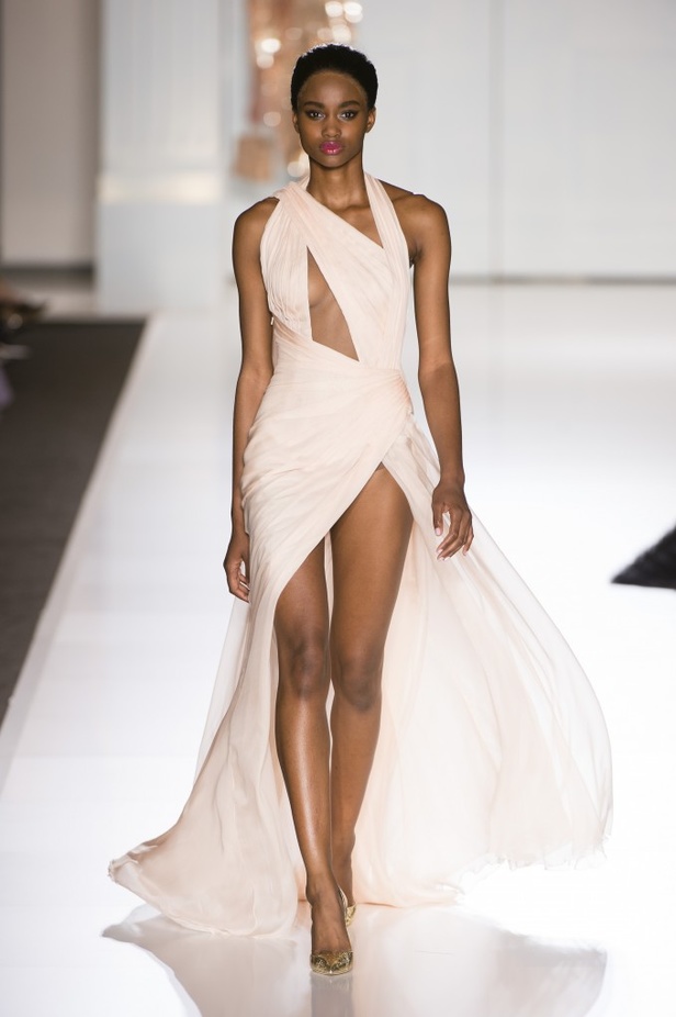 مجموعة Ralph & Russo من الألبسة الفاخرة لخريف وشتاء 2017