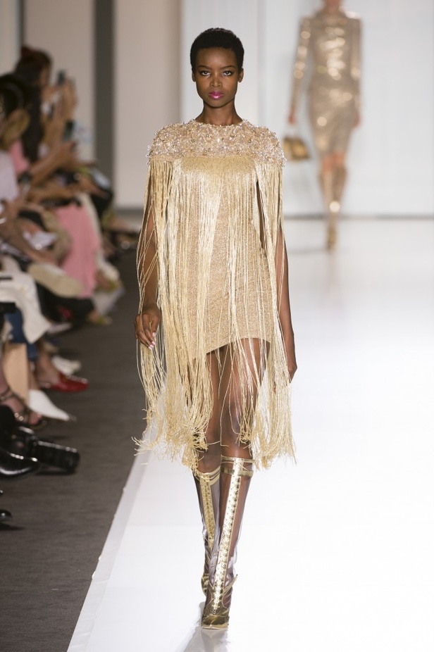 مجموعة Ralph & Russo من الألبسة الفاخرة لخريف وشتاء 2017