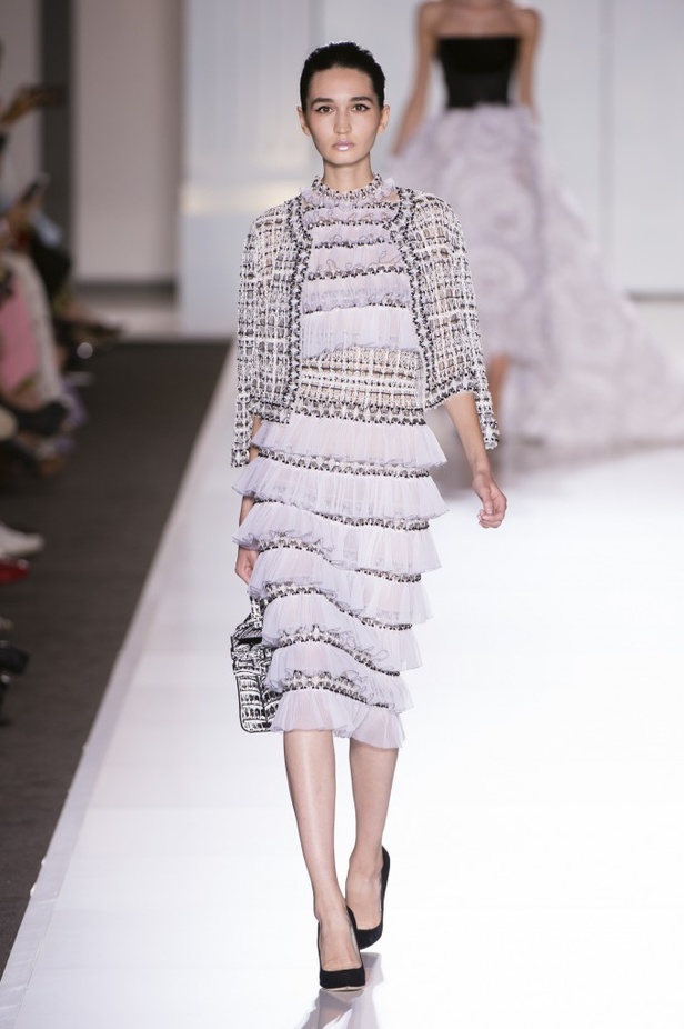 مجموعة Ralph & Russo من الألبسة الفاخرة لخريف وشتاء 2017