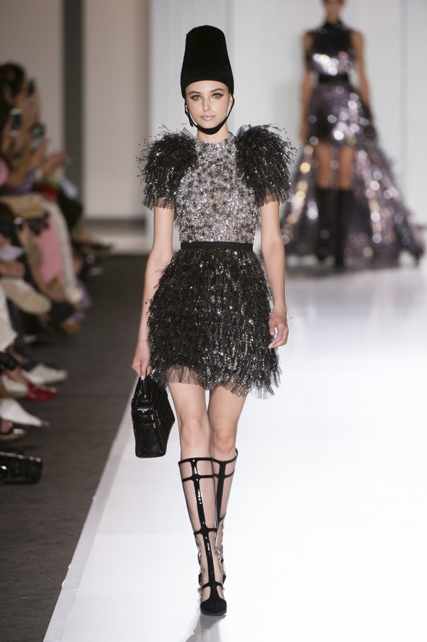 مجموعة Ralph & Russo من الألبسة الفاخرة لخريف وشتاء 2017