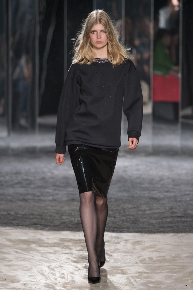 مجموعة Azzaro من الألبسة الفاخرة لخريف وشتاء 2017