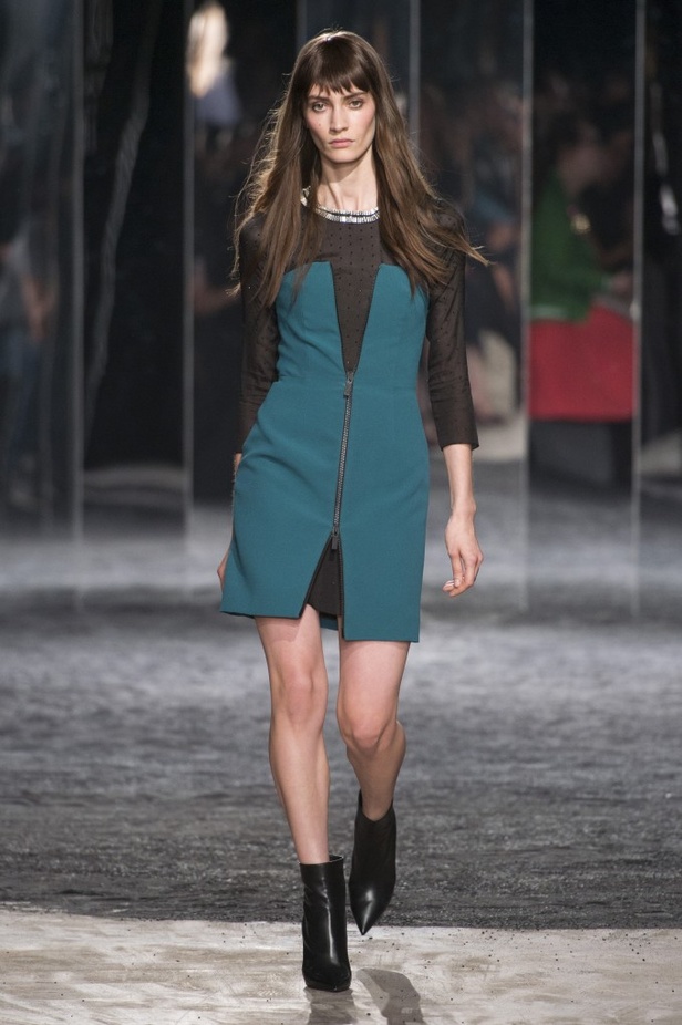 مجموعة Azzaro من الألبسة الفاخرة لخريف وشتاء 2017