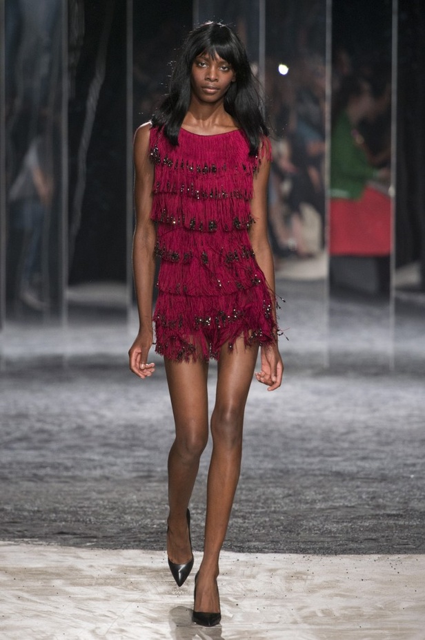 مجموعة Azzaro من الألبسة الفاخرة لخريف وشتاء 2017