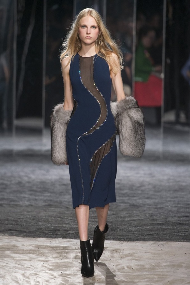 مجموعة Azzaro من الألبسة الفاخرة لخريف وشتاء 2017