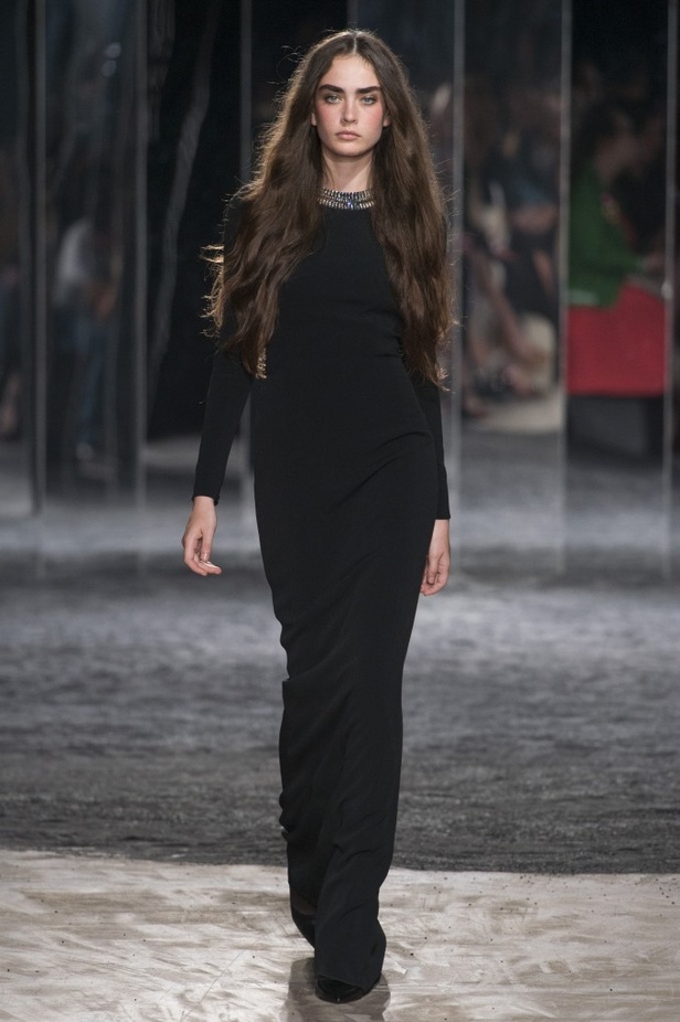 مجموعة Azzaro من الألبسة الفاخرة لخريف وشتاء 2017