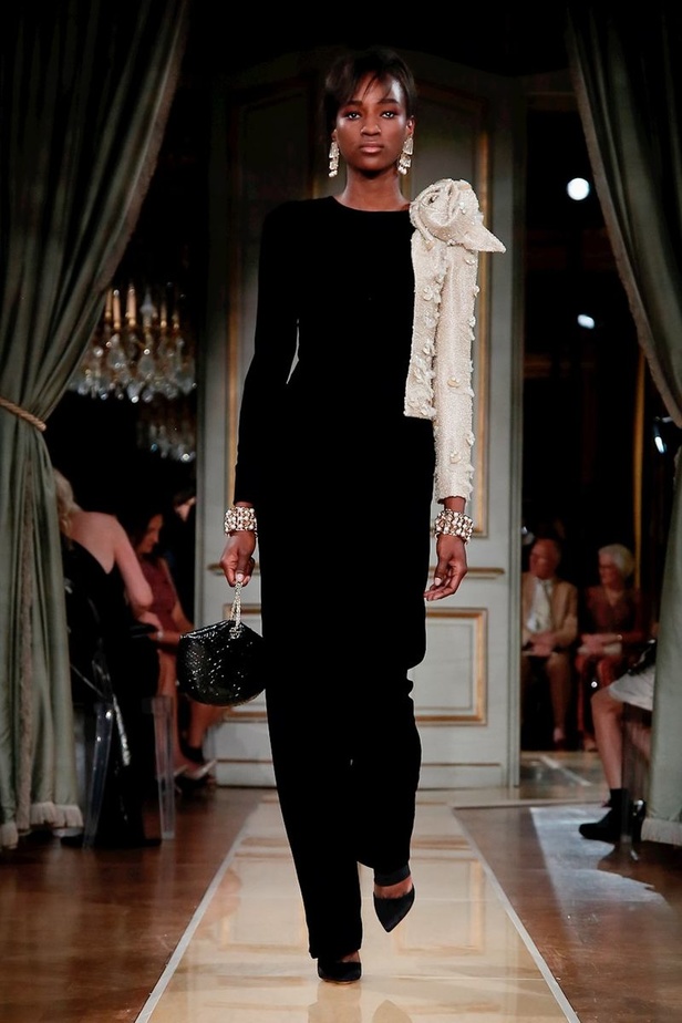 مجموعة Giorgio Armani Prive للأزياء الراقية لخريف 2018 