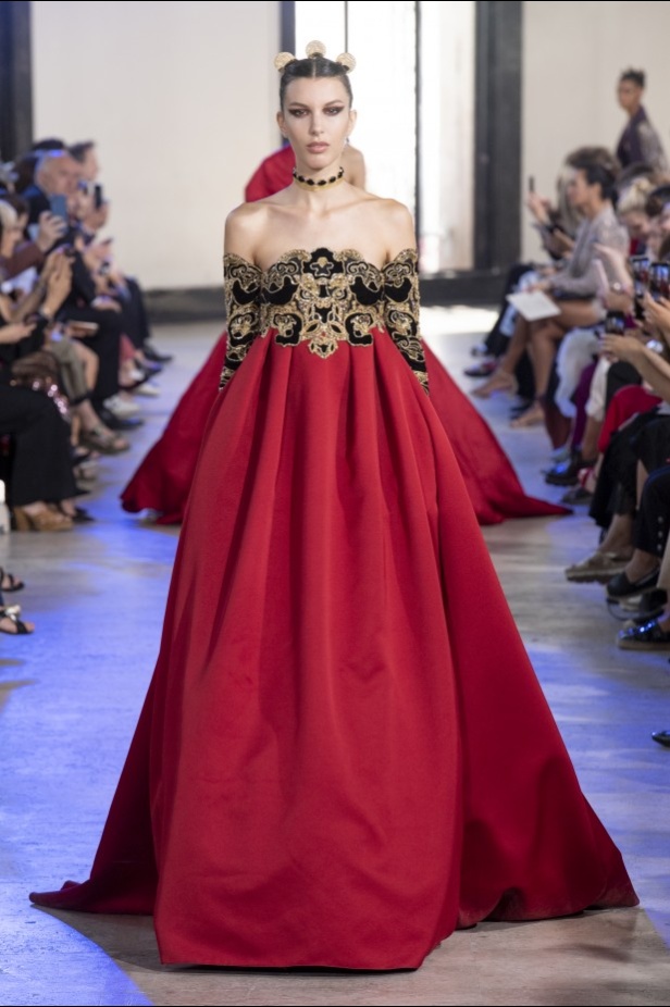 مجموعة إيلي صعب للأزياء الفاخرة لخريف وشتاء 2020 من وحي الصين