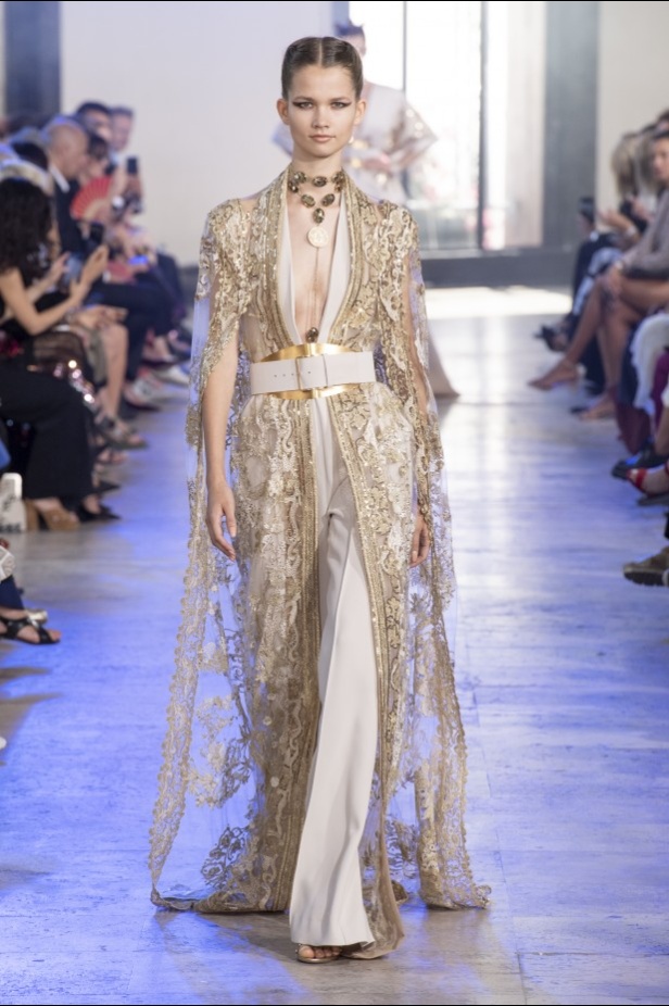 مجموعة إيلي صعب للأزياء الفاخرة لخريف وشتاء 2020 من وحي الصين