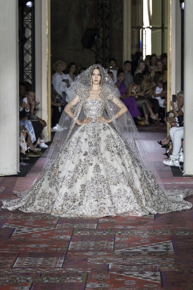 مجموعة زهير مراد لخريف 2019... عودة إلى السبعينيات في شمال أفريقيا