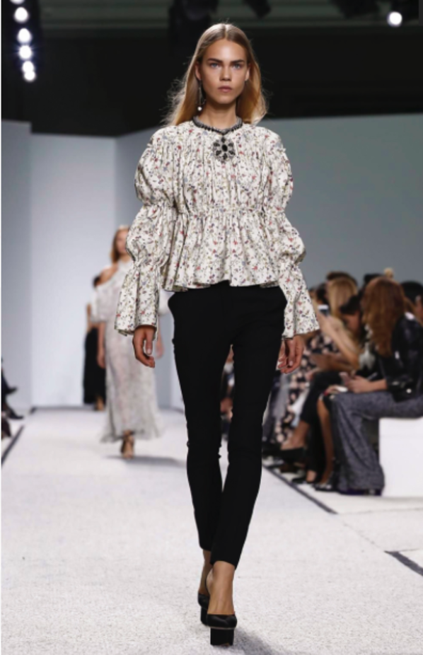 مجموعة Giambattista Valli لربيع وصيف ٢٠١٧ !