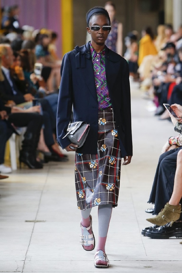 ابتكار وإبداع ضمن مجموعة ميو ميو لموسم ربيع وصيف 2018