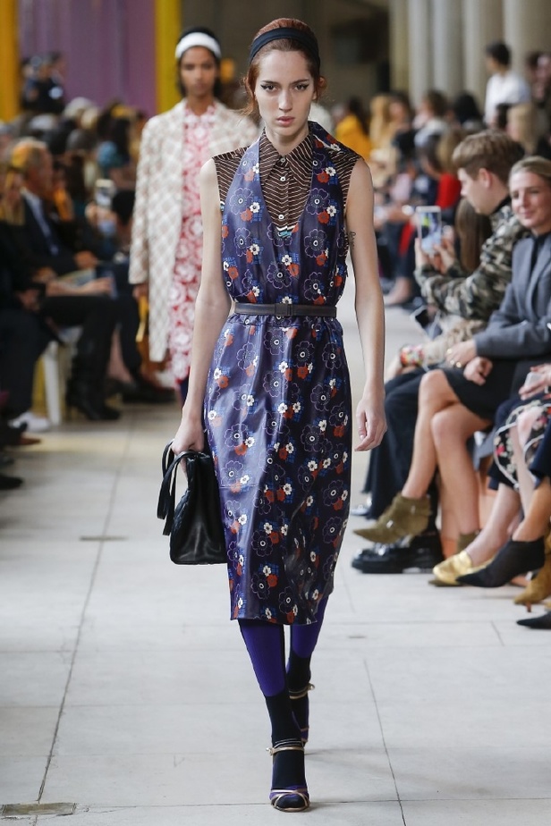 ابتكار وإبداع ضمن مجموعة ميو ميو لموسم ربيع وصيف 2018