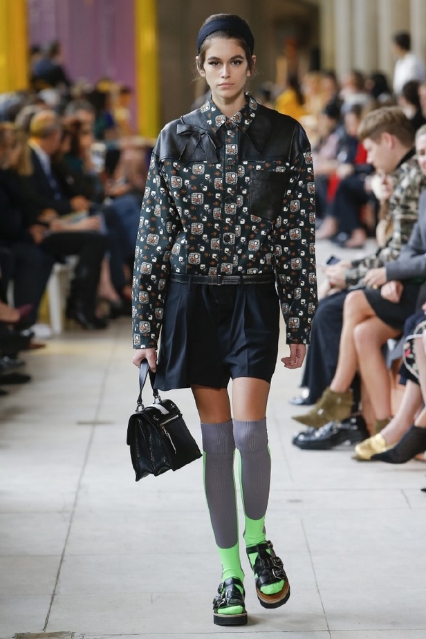 ابتكار وإبداع ضمن مجموعة ميو ميو لموسم ربيع وصيف 2018