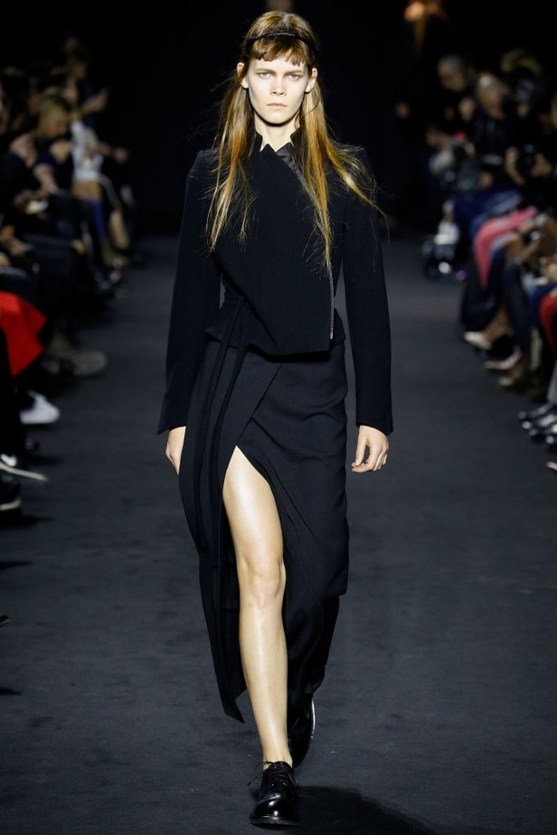 مجموعة Ann Demeulemeester لخريف وشتاء ١٧/١٦