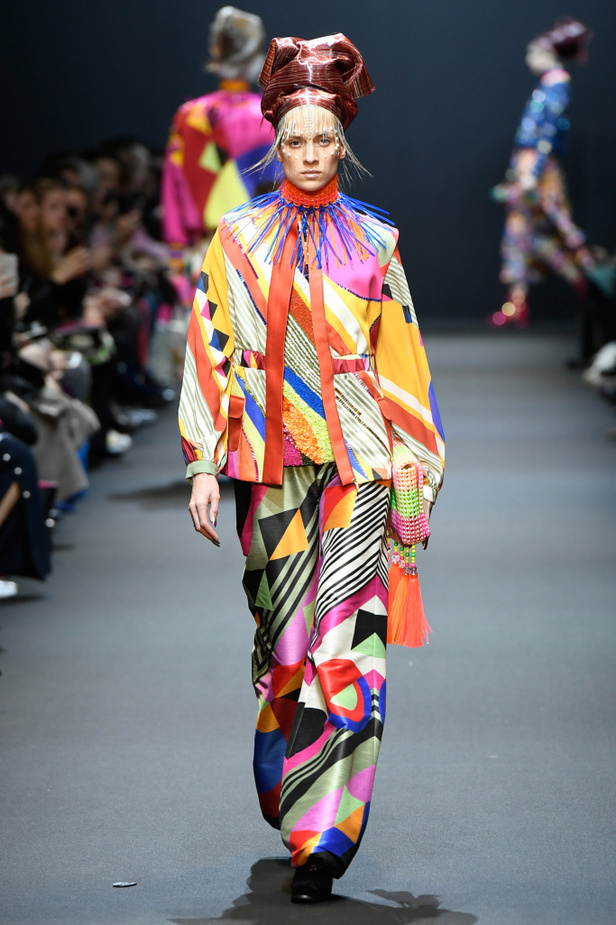 عرض أزياء Manish Arora لخريف وشتاء 2017