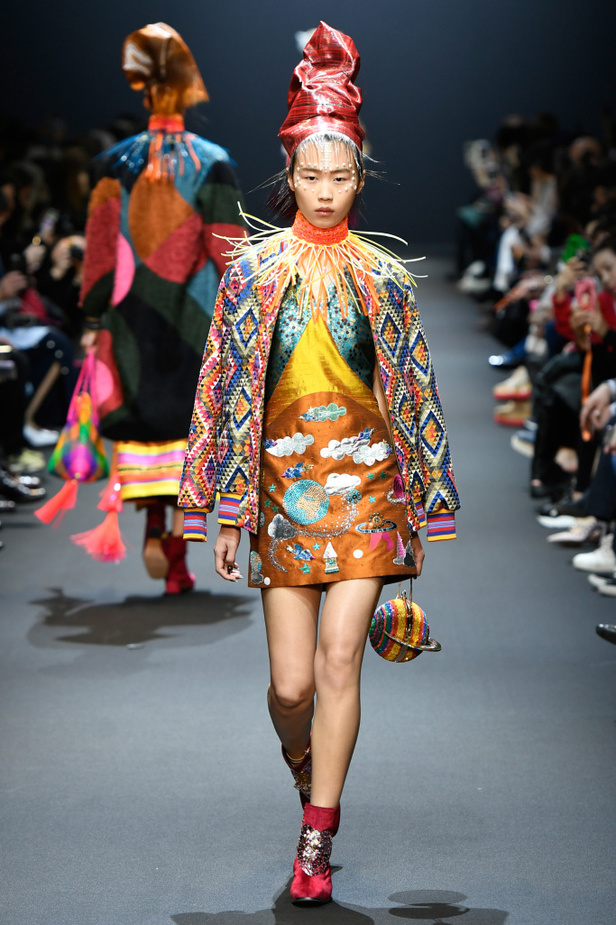 عرض أزياء Manish Arora لخريف وشتاء 2017