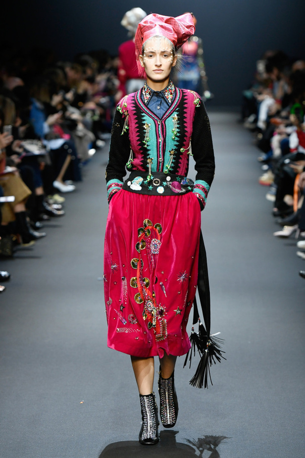 عرض أزياء Manish Arora لخريف وشتاء 2017