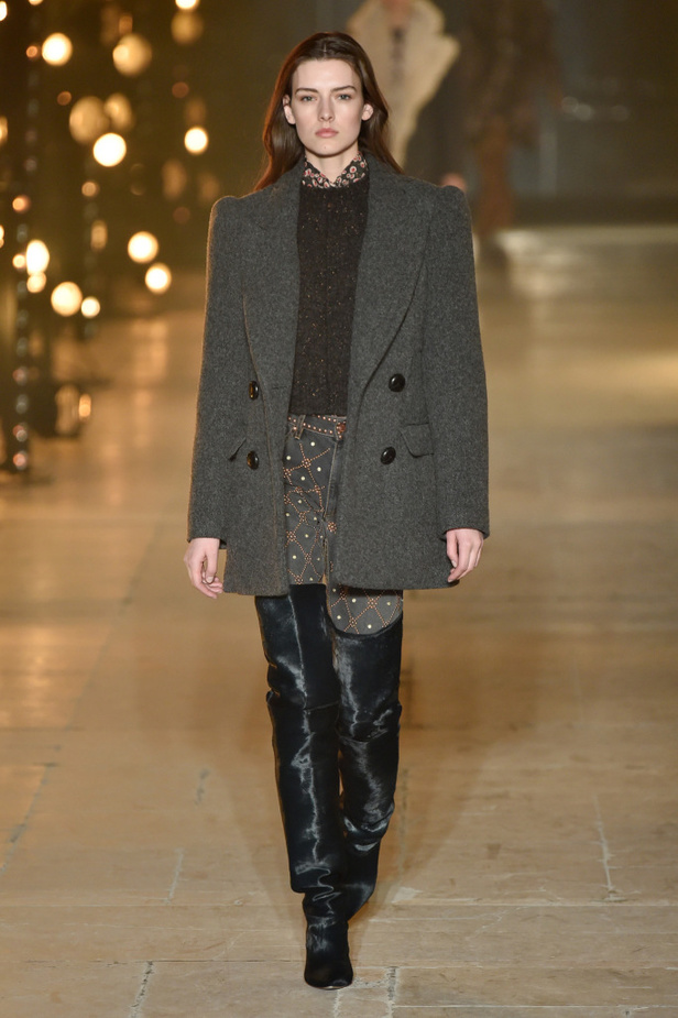 عرض أزياء إيزابيل ماران لخريف وشتاء 2017