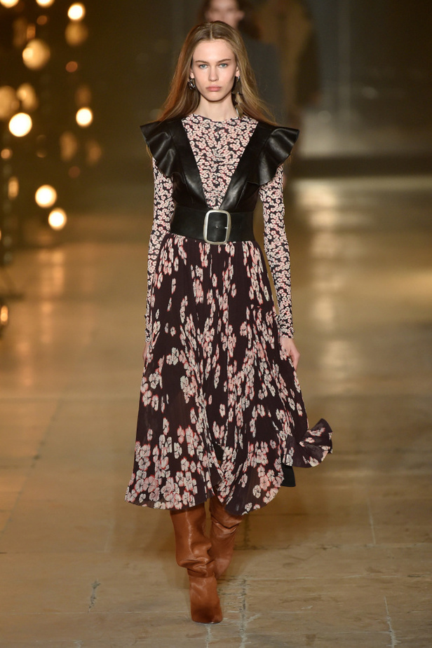 عرض أزياء إيزابيل ماران لخريف وشتاء 2017