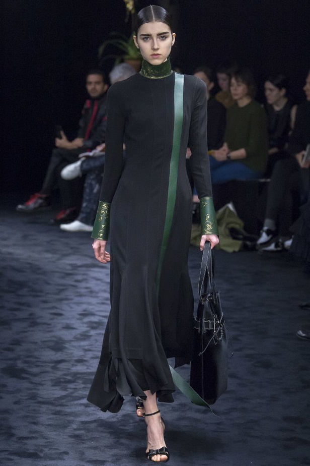 مجموعة لويفي Loewe لخريف وشتاء 2017