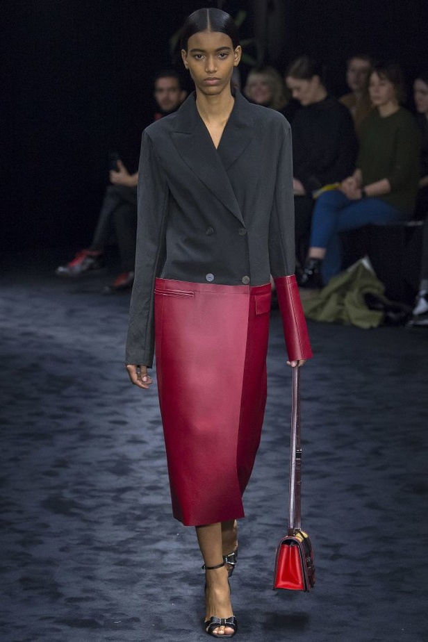 مجموعة لويفي Loewe لخريف وشتاء 2017